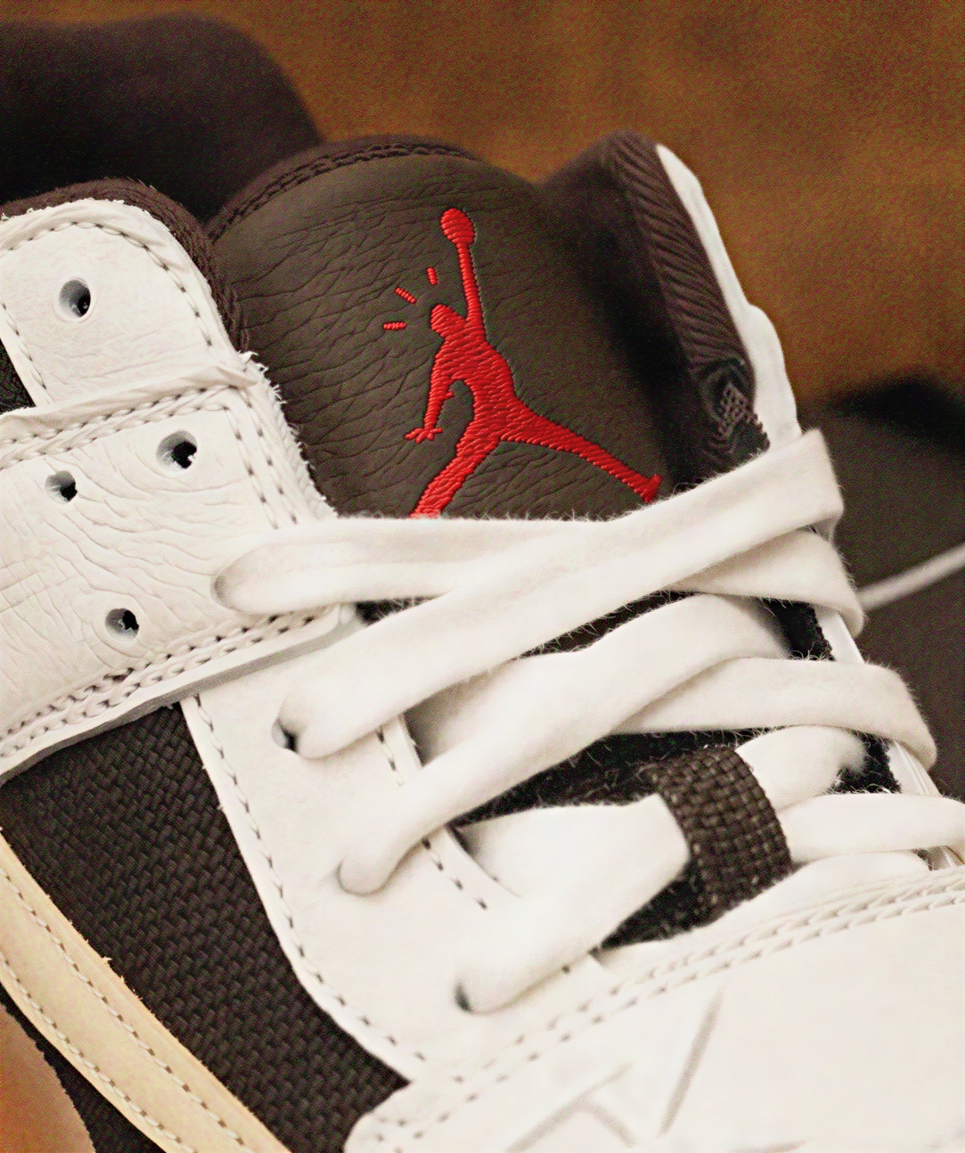 Travis Scott x Jordan Jumpman Jack Trainer Sail